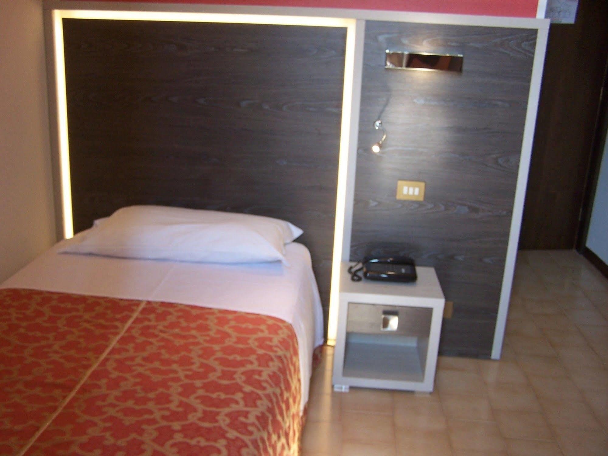 Hotel Carancini Salsomaggiore Terme Luaran gambar